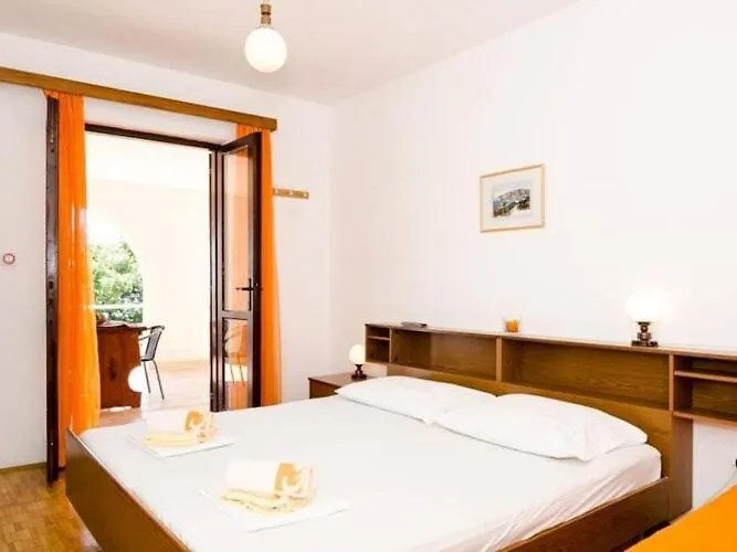 Apartament Barbara - With Terrace And Sea View Br 2 *