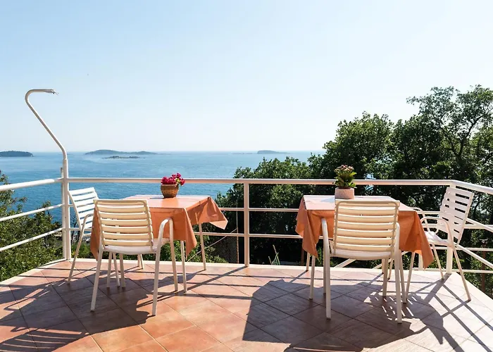 Apartament Barbara - With Terrace And Sea View Br 2 *