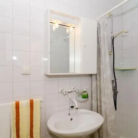 Barbara - With Terrace And Sea View Br 2 * Mlini