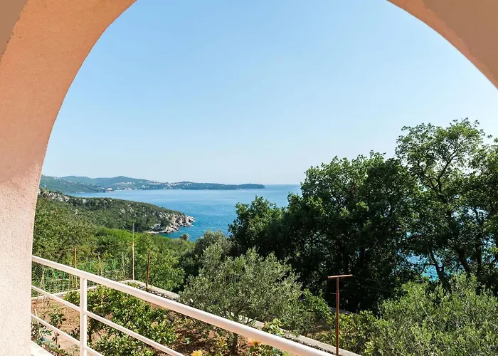 Barbara - With Terrace And Sea View Br 2 Mlini